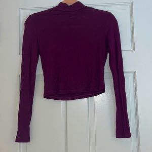 Maroon / Burgundy Mock-neck Long-sleeve Crop Top